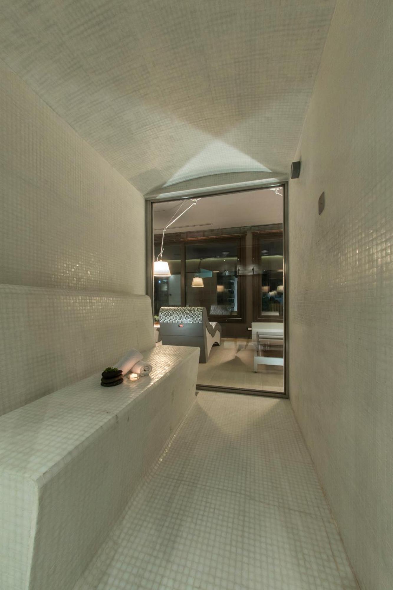 Ville Saint Germain Apart Hotel & Spa Carilo Bagian luar foto