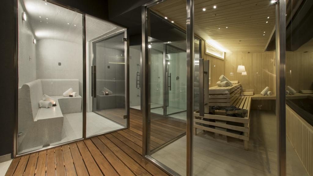 Ville Saint Germain Apart Hotel & Spa Carilo Bagian luar foto